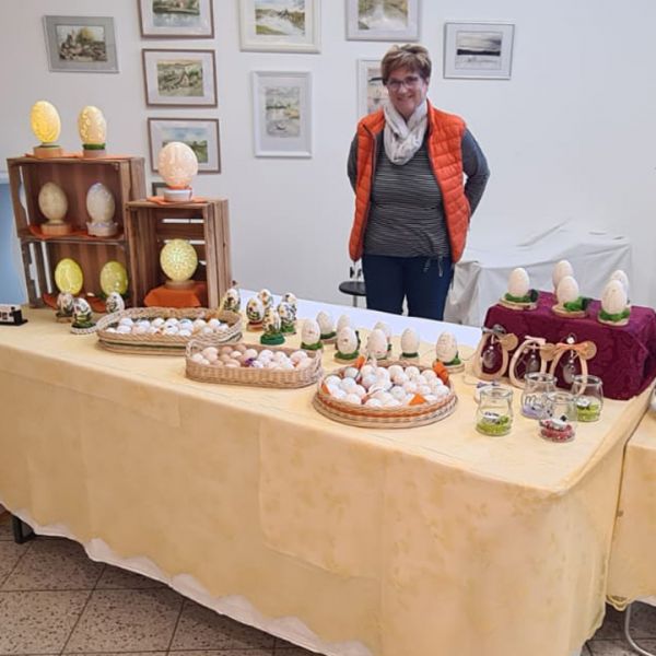 Handarbeit für das Osterfest